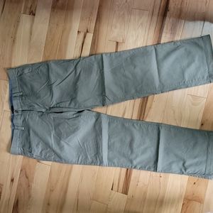 Gap straight fit olive khakis 32w